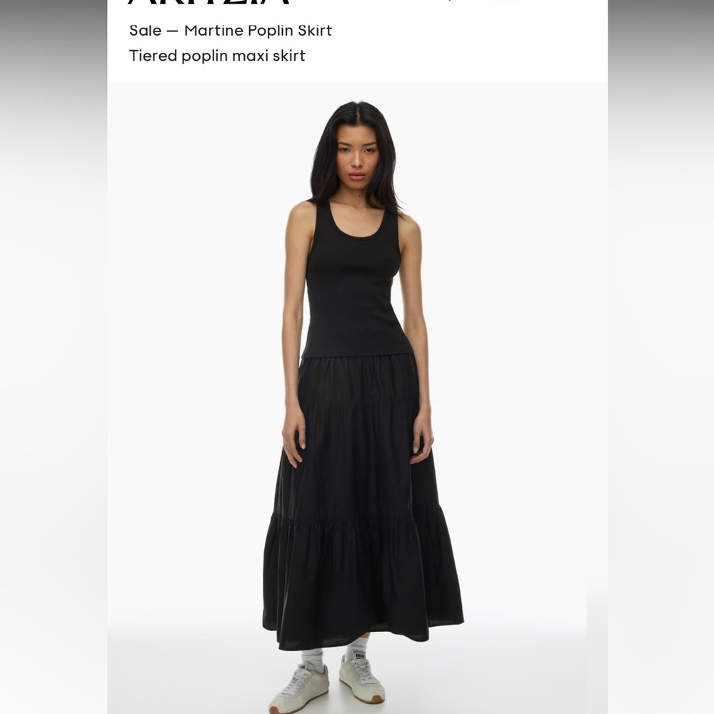 Sunday’s Best Martine Poplin Skirt - Black
Tiered poplin maxi skirt - Picture 3 of 5
